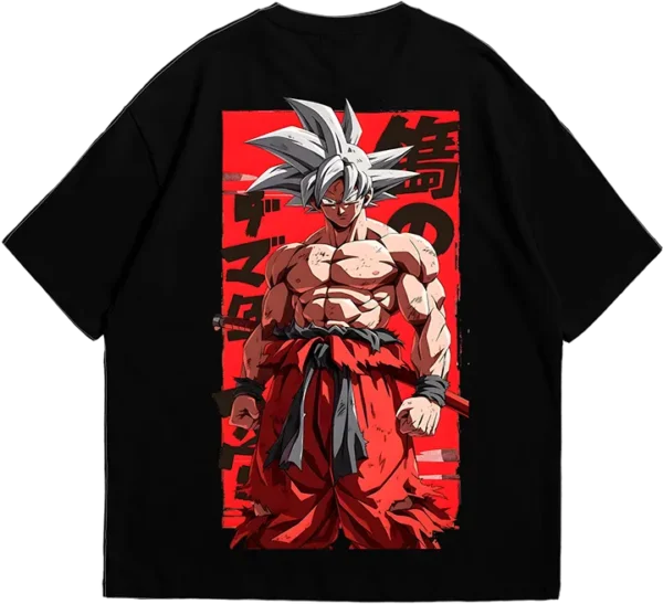 Polo oversize negro con diseño de Goku Ultra Instinto, fondo rojo y estilo anime impactante.