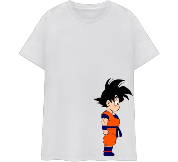 Polos para pareja con diseño inspirado en personajes de anime en estilo chibi. Camisetas negras de algodón con estampado romántico de Goku y Milk mirándose. Ropa combinada ideal para fans del anime y la cultura geek.