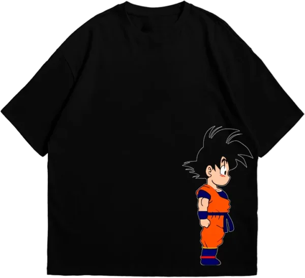 Polos para pareja con diseño inspirado en personajes de anime en estilo chibi. Camisetas negras de algodón con estampado romántico de Goku y Milk mirándose. Ropa combinada ideal para fans del anime y la cultura geek.