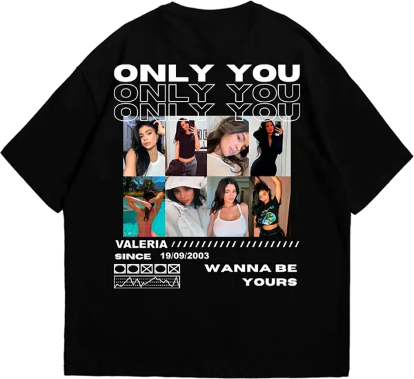 Un diseño exclusivo que captura la esencia del amor a través de una mirada profunda. Personalizable con nombres y fechas especiales, este polo es una declaración de amor en cada detalle. Fabricado con algodón de alta calidad, es ideal para quienes buscan estilo y significado en su ropa.