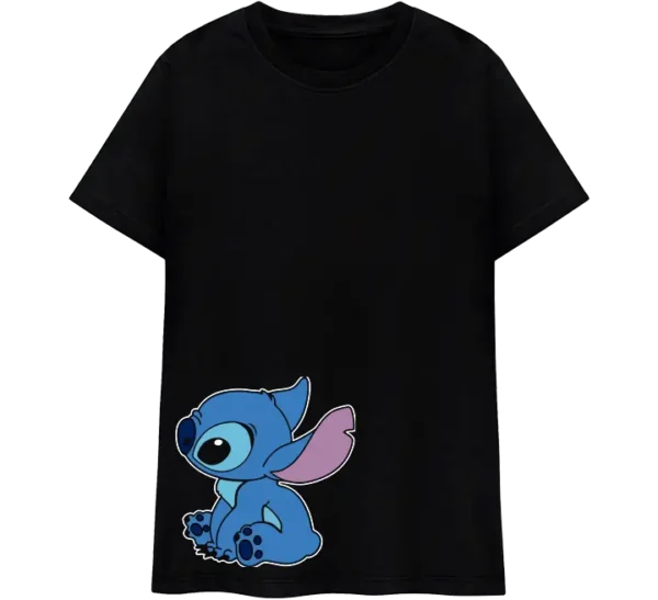 Polo Stitch y Angel – Amor Incondicional Demuestra tu amor con este adorable polo de Stitch y Angel. Un diseño tierno y vibrante que captura la esencia de esta icónica pareja extraterrestre.