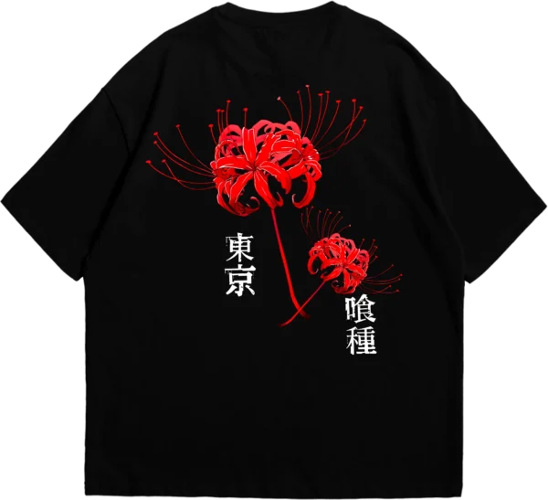 Polo oversize negro con diseño de lirios araña rojos y kanjis de Tokyo Ghoul.
